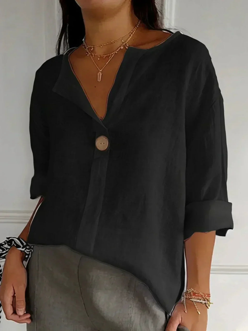 Lucy- Blusa informal con cuello en V
