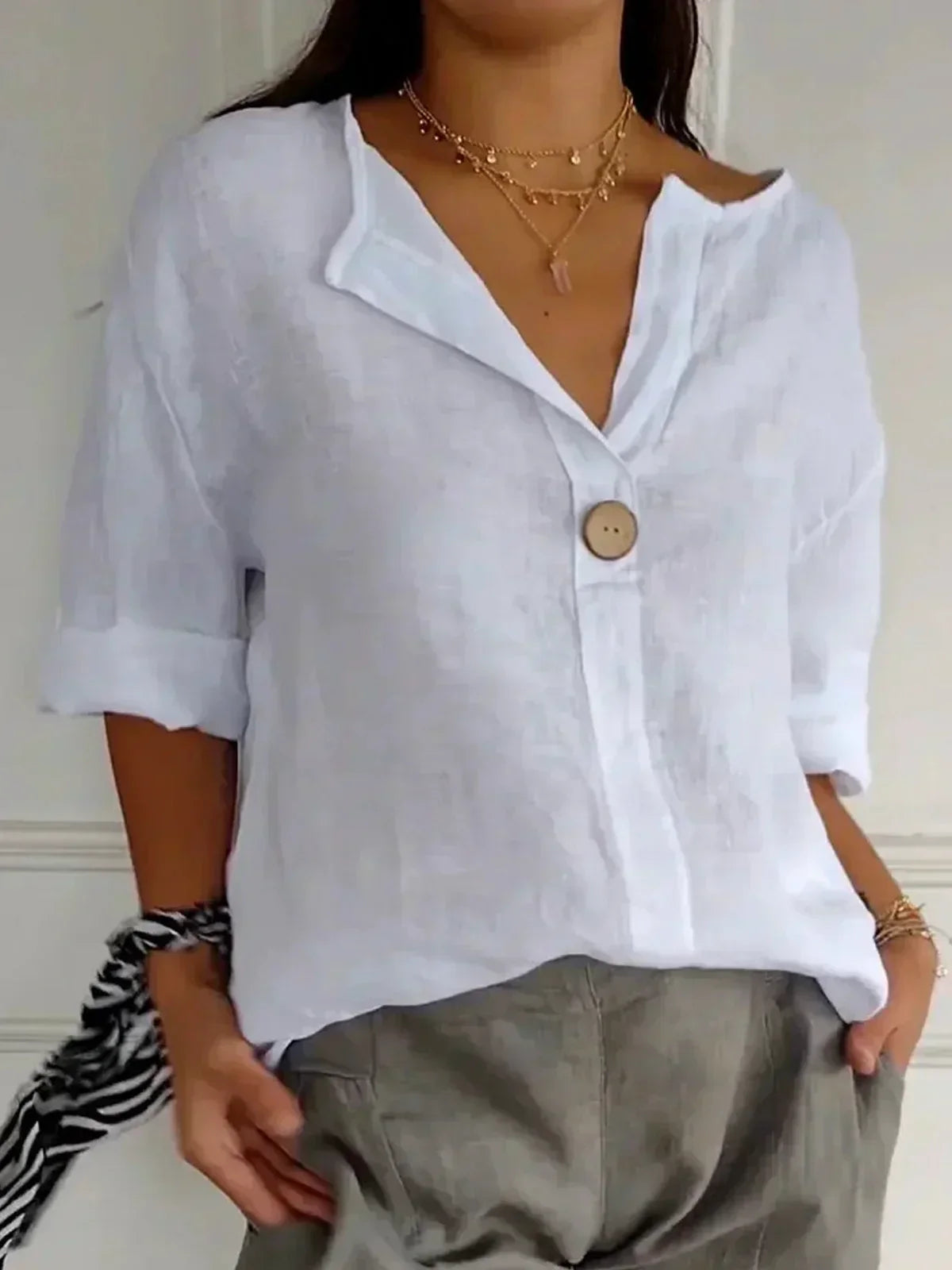 Lucy- Blusa informal con cuello en V